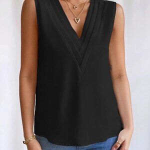 New multi-level V-neck solid color tank top